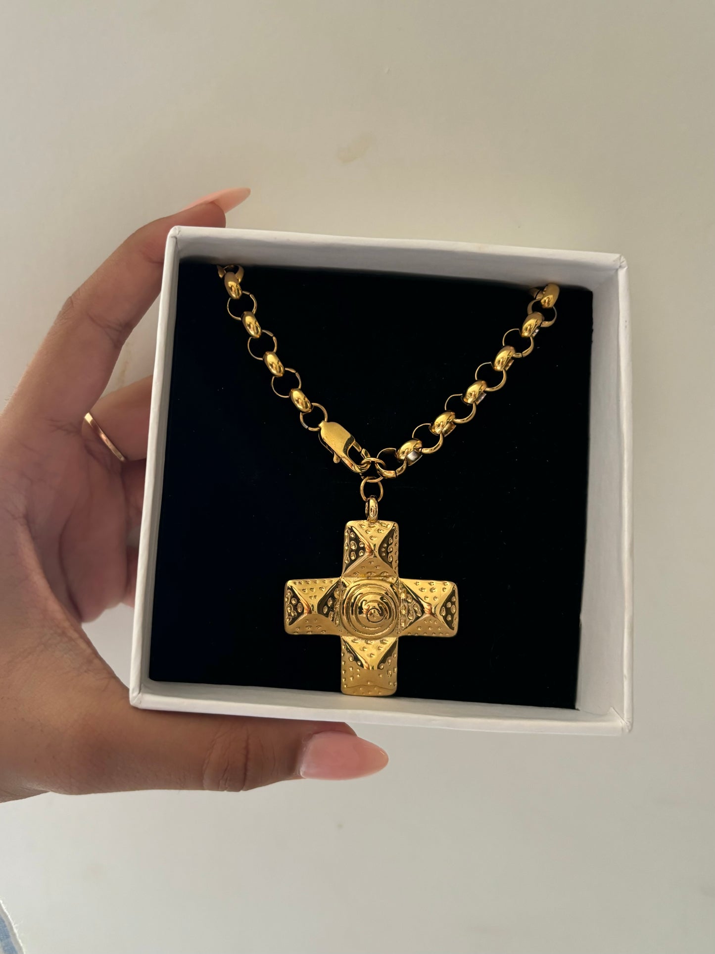 Bermuda necklace