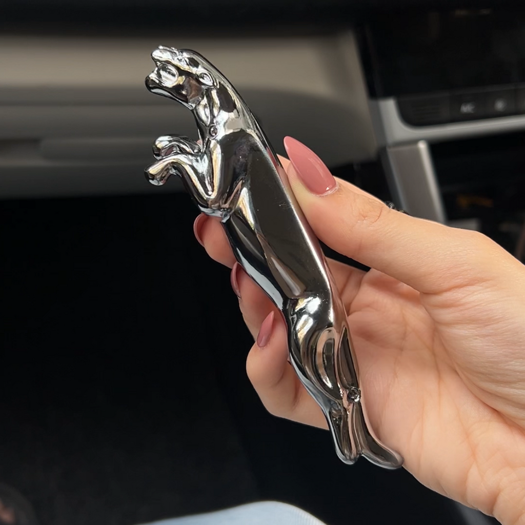 Jaguar lighter