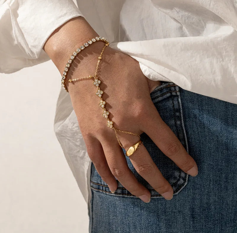 Clover handchain