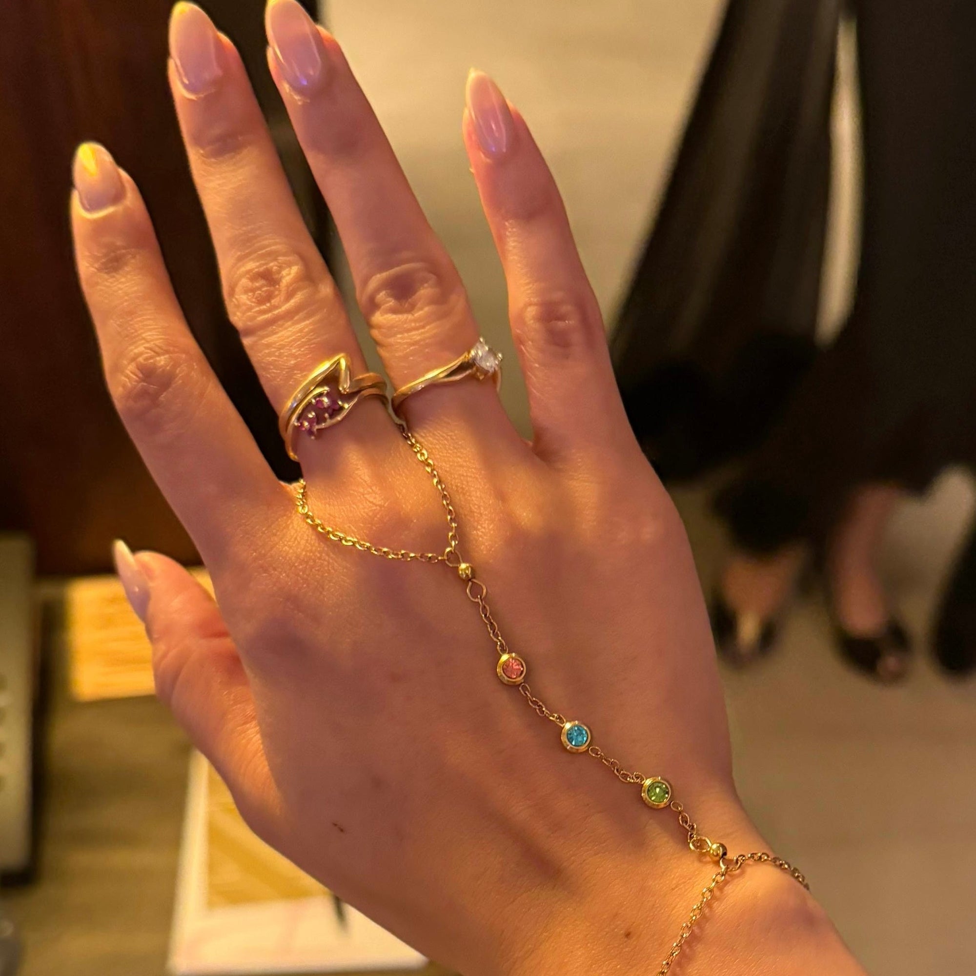 Aurora Handchain