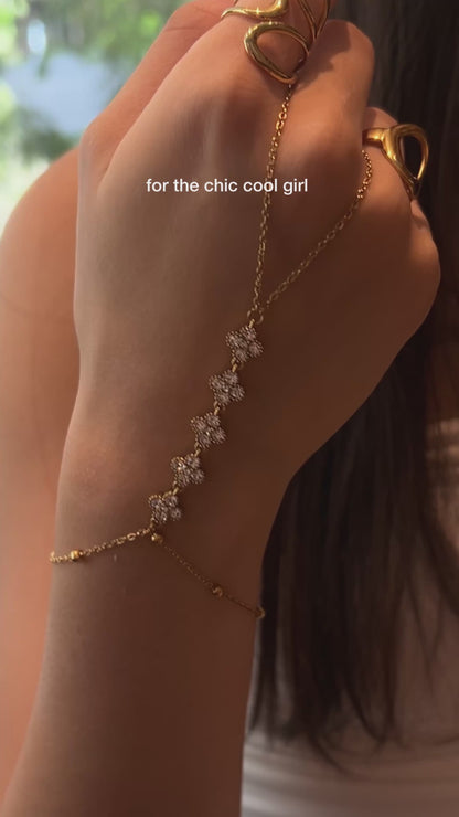 Clover handchain